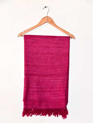 Woolen Shawl image displayed in the Trending Products section on the Sanatkada homepage