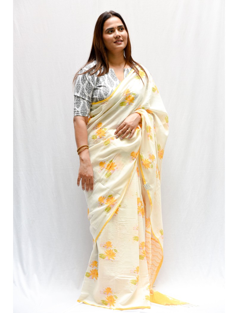 Printed Saree with Blouse Printed Saree with Blouse