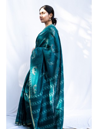 Saree with blouse