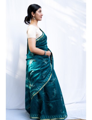 Saree with blouse