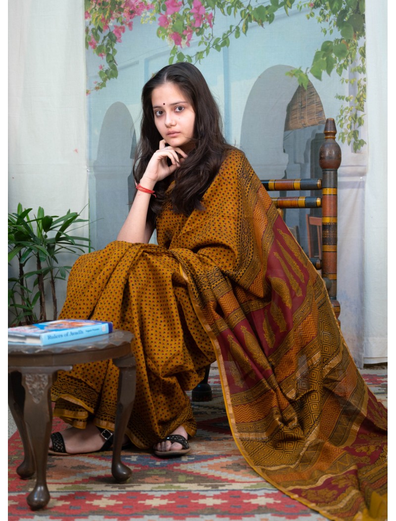 Maheshwari Bagh printed Saree with Blouse Maheshwari Bagh printed Saree with Blouse