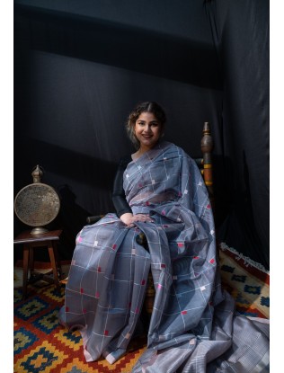 Woven Boota Saari
