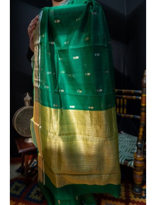 Eknaliya Woven Booti Saree
