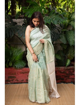 Zari woven border saree