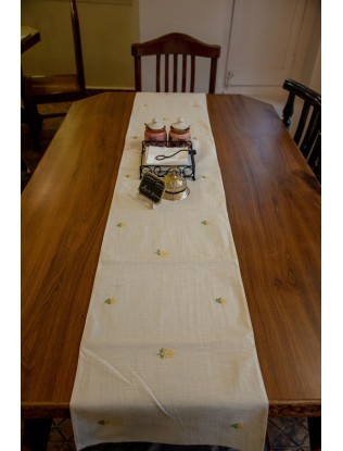 Chikankari runner