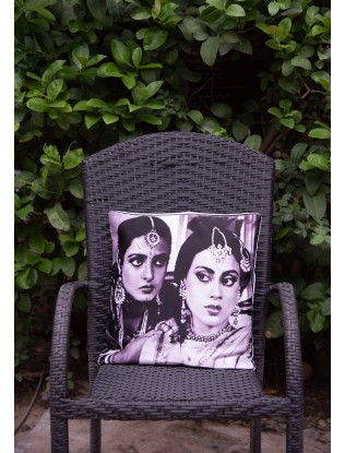 Printed filmi cushion cover
